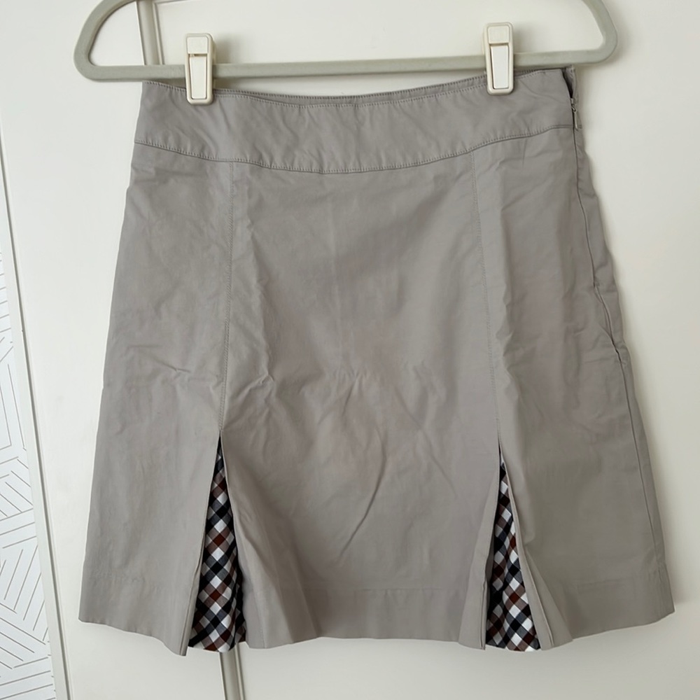 Acquascutum